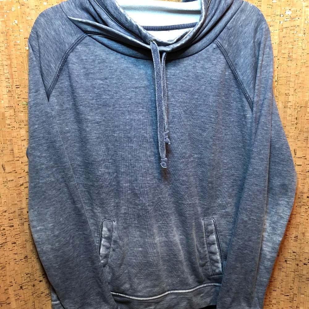 Mineral Wash Cowl Neck Fleece Denim size Large